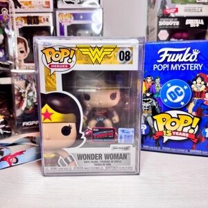 Funko Pop! DC Wonder Woman Metallic NYCC Exclusive 2025 500 Pieces